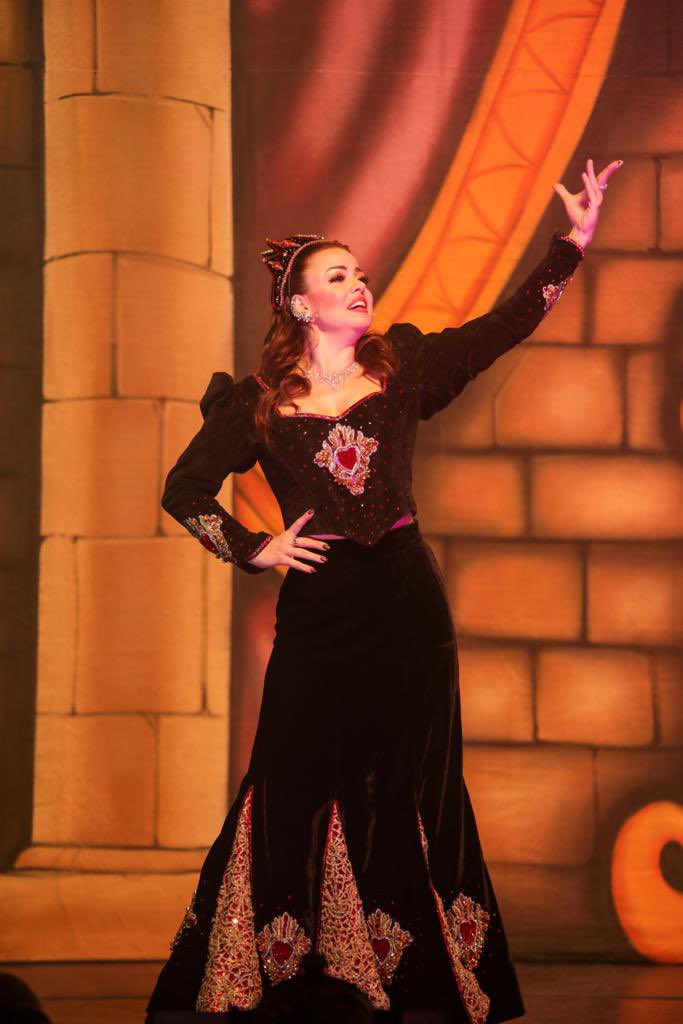 ONLINE EASTER PANTO STREAMING UNTIL 11TH APRIL!
There’s still time see our online <a href="/easterpantotour/">Easter Panto Tour</a> production of Snow White until this Sunday. Book your tickets now
antonbensonproductions.com/snow-white