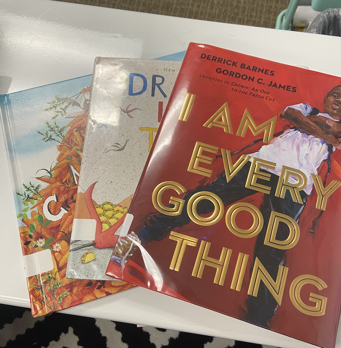 mrslaurenboyd's tweet photo. For our class meeting this morning we had fun using the Novel Effect app for stories! The students loved hearing the sound effects! Math Teachers can share read alouds too!! #ScottTechMadness https://t.co/zhLfNbFFVg