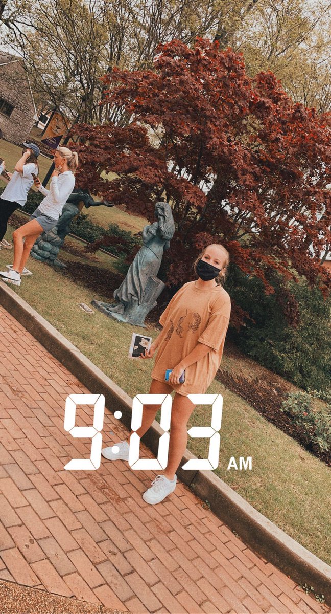 PaigeA2020's tweet photo. @SigmaChiUNA Phi Mu https://t.co/AEgFbYcZV1