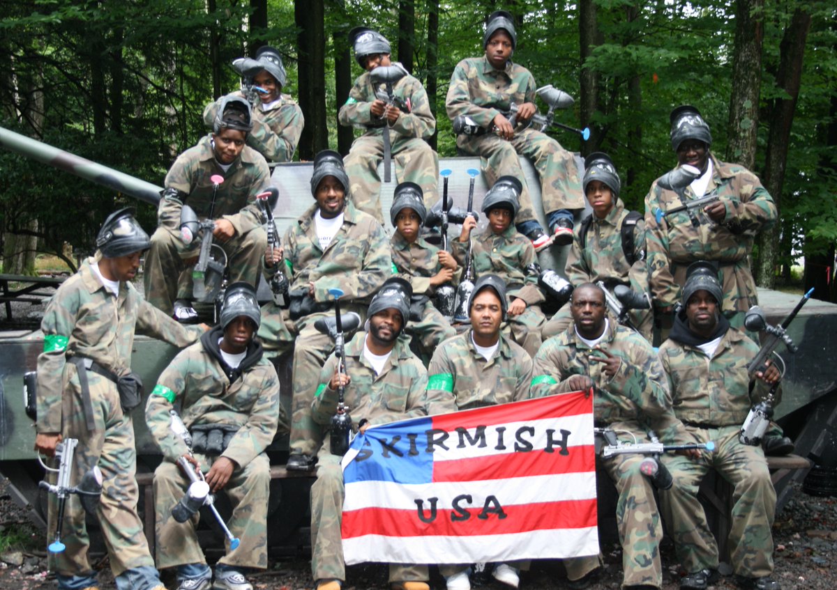 kidsgottaeat's tweet photo. #throwbackthursday #fatherandson @skirmishusapaintball #adventure. No cap, kids was kicking our butts. follow my #adventures on IG @theadventuresofchipmclickoroy #family #squad #paintball #memories #paintballing  #paintballlife #airsoft #paintballer #familtime #bunkerkings https://t.co/WxPW8MtXUp