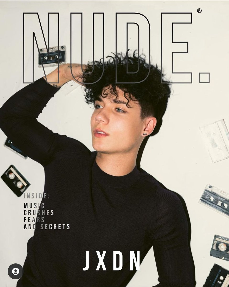 jxdnhossler15_'s tweet image. I vote @jadenhossler for #SocialStarAward #iHeartAwards #JadenHossler 
;)