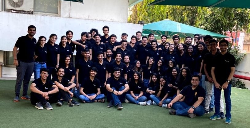 Enactus_MPSTME's tweet photo. #TBT team photoshoot in March 2020 🤩🥰 So many memories (and memes!)

#ThrowbackThursday #EnactusMPSTME https://t.co/zM3XwbVOyC