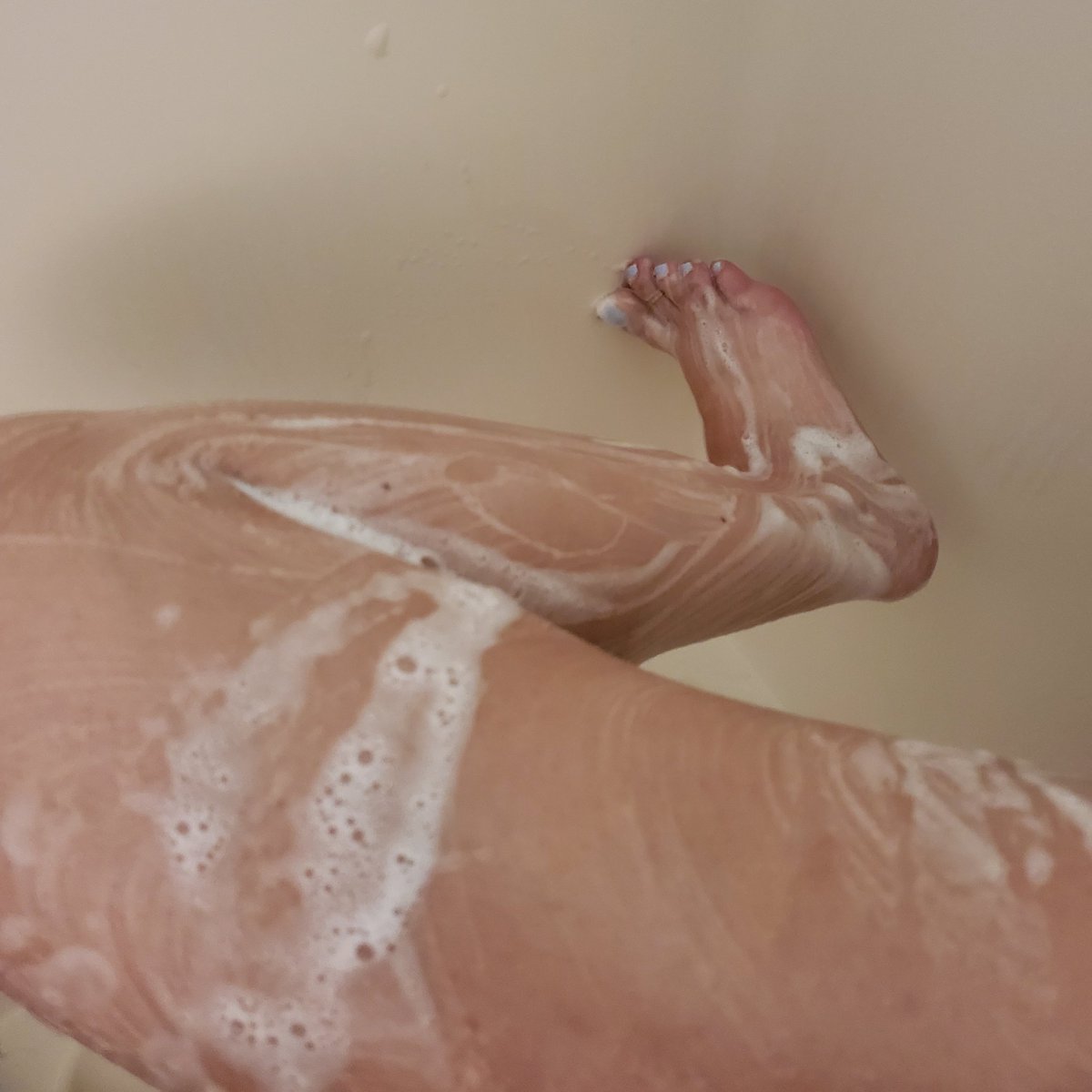 MariaSk15993704's tweet photo. Happy birthday monthly to me! In celebration of my birthday, my Onlyfans will be free all month long 🎉.#feetpics #feetseller #sellingfeetpictures #sellingfeet #picsfeet #FeetAlert #feetqueen #feetforsale #feetvid #feetvideo #feetpicturesforsale https://t.co/ZCbfxj5iqG