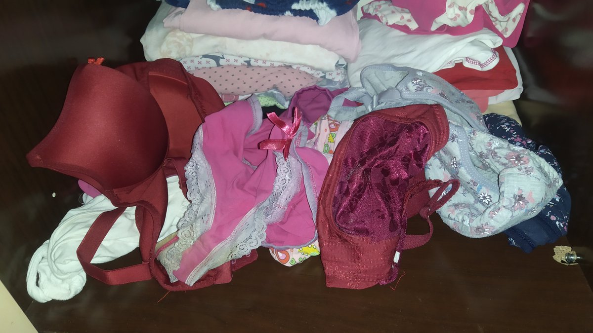 Evini boş bulunca doğru yatak odasına giderim 💋🍑 #ensestsikis #ensestyenge #ensesttuerbanlı #ensestim #iççamasır