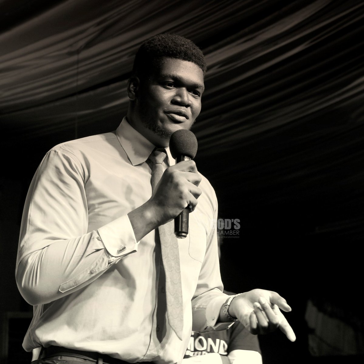 GodsChamberMin's tweet photo. Throwback to Easter Sunday.

Service was lit🔥🔥as always.

It is always a good and pleasant thing to be in the presence of the Father and Easter Sunday was no exception. 

#Eastersunday
#Serviceunusual
#Sundayservice
#Godschamber
#Bigthingswithease https://t.co/ui9rvR5zs5