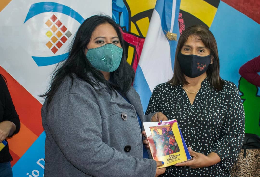 cdjujuy's tweet photo. #CDJujuy #GAVG
Concejal María Galán: "Está guía fortalece a todas las instituciones para que la mujer que sufre violencia de género, tenga un lugar a donde ir. Para nosotros es fundamental contar con los recursos del municipio para que seguir trabajando en el tema. https://t.co/sP21kGvefg