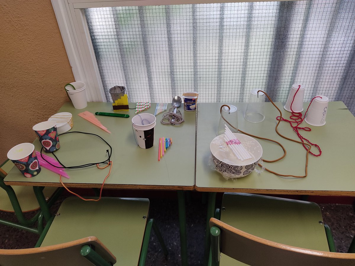 rouseteacher16's tweet image. Working on Sound. Making experiments with Sound. We had a  great fun!!!
#scienceexperiments
#havefunlearning
#soundexperiments
@ceipcondearruga