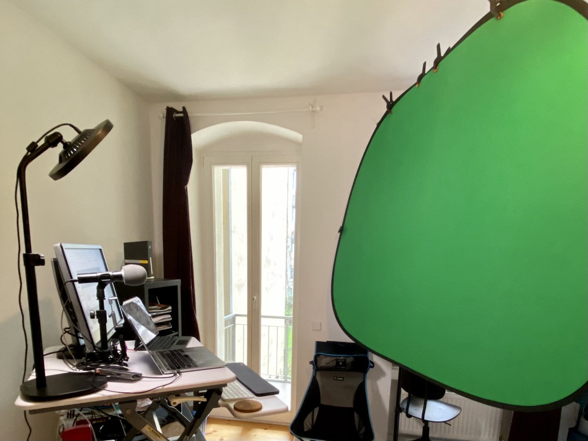 BiggsP's tweet photo. Getting my home office setup to host/MC #Blueprints2021, @contentful's annual "roadshow" (it's obvs. gone digital)
➡️ Americas: today (in 1 hour!)
➡️ EMEA: April 15
https://t.co/14Irmg7Ctt https://t.co/FSxLA8jC1t