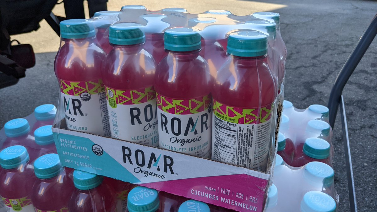 The Bethlehem Area School District would like to thank @roarorganic for their donation of 9,792 bottles in 4 flavors. This is enough for four bottles per employee! Thank you! #BASDproud #ROARorganic #Thankyou @jennycasebolt @basdtransporta1 @EastHillsMSbasd @LaurieSage3