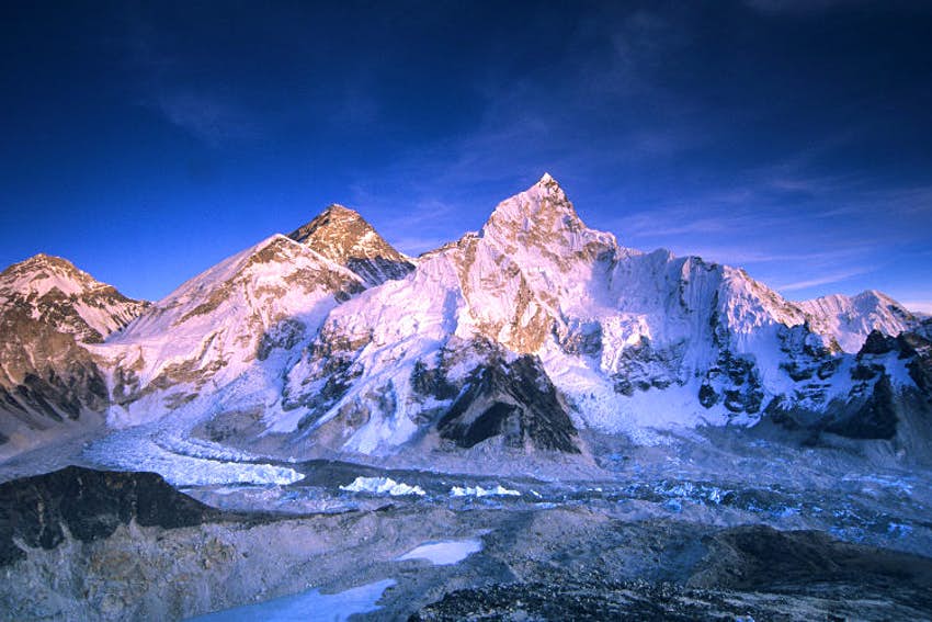 WayneyyW's tweet photo. Don't miss out during #Lockdown
#everest #Hike #basecamptrek https://t.co/zS796H2fm1