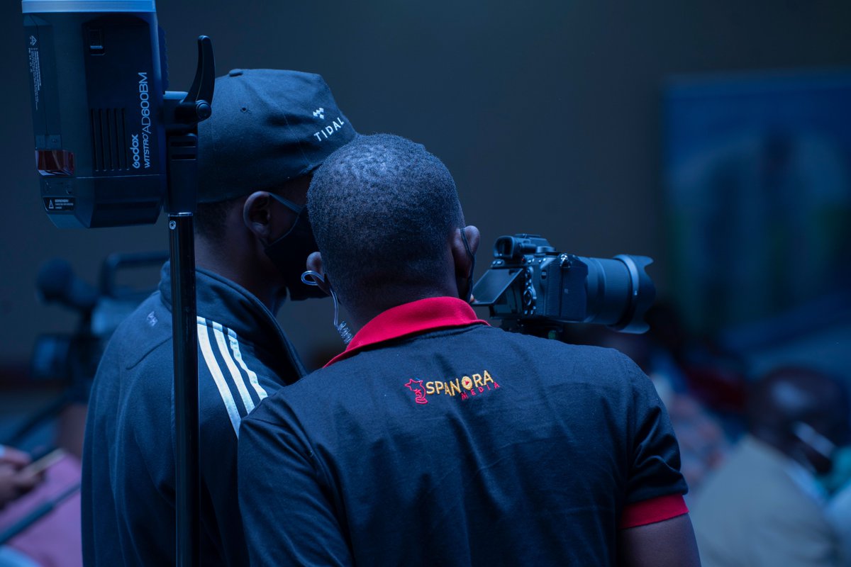 SpanoraMedia's tweet photo. We are comparing our #BehindTheScenes with everybody else’s highlight reel.

#Spanora #SpanoraMedia #EventsLiveStreaming #WeddingPhotographer
 
#LiveStreaming #LiveStreamingEvents #LiveStreamingEventsUganda

#WeddingPhotography #WeddingVideography #WeddingPhotographerUganda https://t.co/QAdI3AUPbu