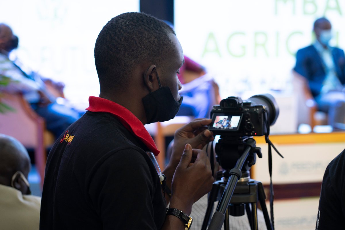 SpanoraMedia's tweet photo. We are comparing our #BehindTheScenes with everybody else’s highlight reel.

#Spanora #SpanoraMedia #EventsLiveStreaming #WeddingPhotographer
 
#LiveStreaming #LiveStreamingEvents #LiveStreamingEventsUganda

#WeddingPhotography #WeddingVideography #WeddingPhotographerUganda https://t.co/QAdI3AUPbu