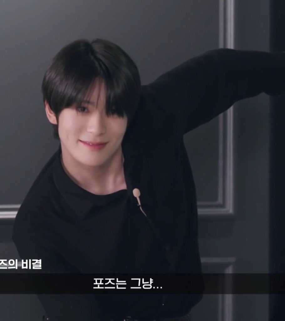 에그 tweet media