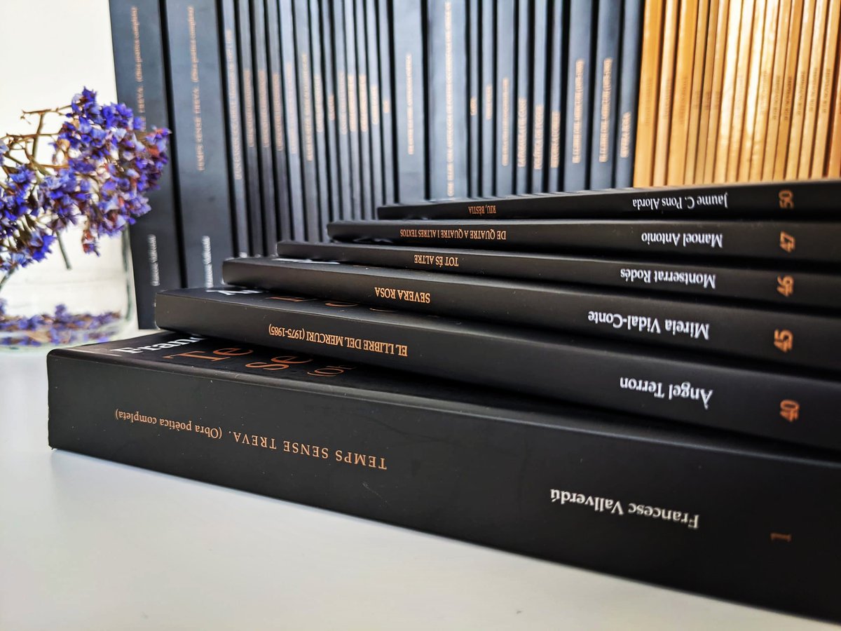 🎁SORTEIG!🎁 Celebram els 50 títols de «La Fosca» i sortejam 1 lot amb els 6 darrers de la col·lecció.

➡️Com participar-hi?
👉 Segueix-nos i fes retuit
👉 Esmenta en els comentaris la persona a qui regalaries algun llibre de «La Fosca», juntament amb l’etiqueta #LaFosca50