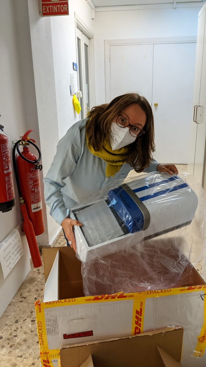 Ana Riesgo 👩🏽🔬🧬🔬 (@anariesgogil) on Twitter photo BluePippin is in the house!! Let the library galore start!!! <a href="/mncn_csic/">Museo Nacional de Ciencias Naturales</a> <a href="/LabRiesgo/">Riesgo Lab</a> BluePippin is in the house!! Let the library galore start!!! <a href="/mncn_csic/">Museo Nacional de Ciencias Naturales</a> <a href="/LabRiesgo/">Riesgo Lab</a>