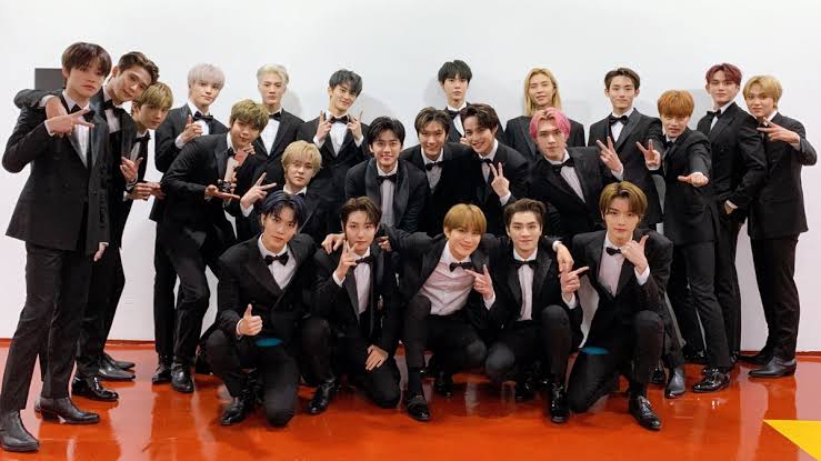 unjunieomma's tweet photo. to be the part of your journey is an honour for me, and in return i will endlessly support you guys in any ways possible. thank you for being NCT, thank you for bringing happiness to our lives. Happy 5th Anniversary, our stars.

#HappyNCTDay
#ToTheWorldwithNCT
@NCTsmtown https://t.co/9yjzV7hCXS