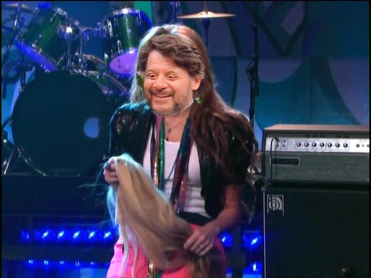 _fentyphonix's tweet image. SO LILLO #lolchiridefuori #lol #chirideefuori