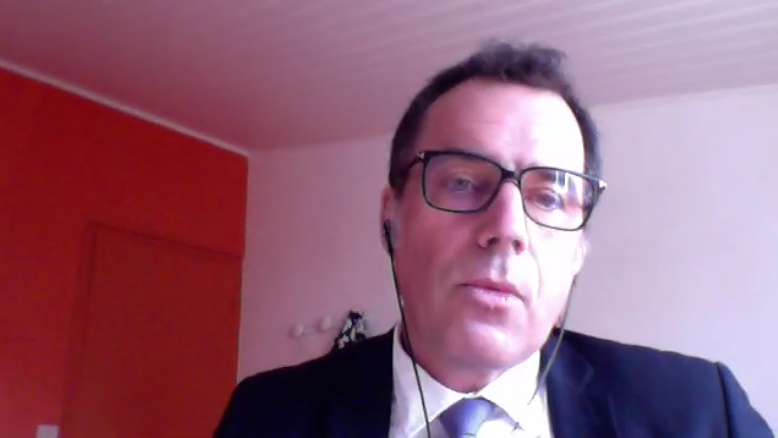 ArtsetMetiers_'s tweet image. "Nous faisons beaucoup d’efforts à Arts et Métiers pour présenter les écoles d’ingénieurs et l’industrie aux jeunes femmes », @lchampaney, DG d'Arts et Métiers lors du #LeGrandTour #NotreGenerationEgalité. Arts et Métiers est par exemple partenaire d'@Ellesbougent depuis 2006.