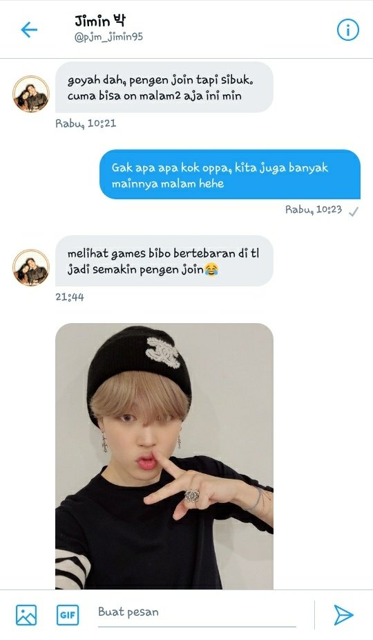 HOMEBIBO's tweet photo. Beuh peletnya sandy emang gak bisa di tolak hahaha. https://t.co/XJZmL4qhJ8