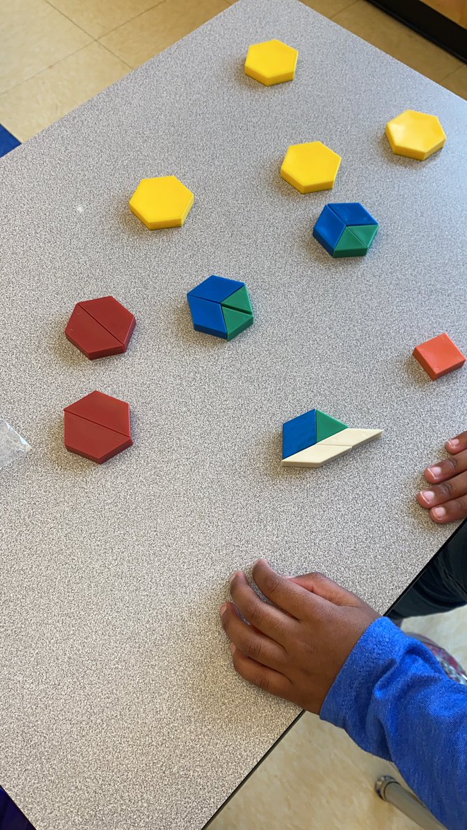 Harrington_AP's tweet photo. Mathematicians in 2H exploring different ways to build hexagons! #LPSHawks @MsHansenLPS https://t.co/SG1z9b1gDw