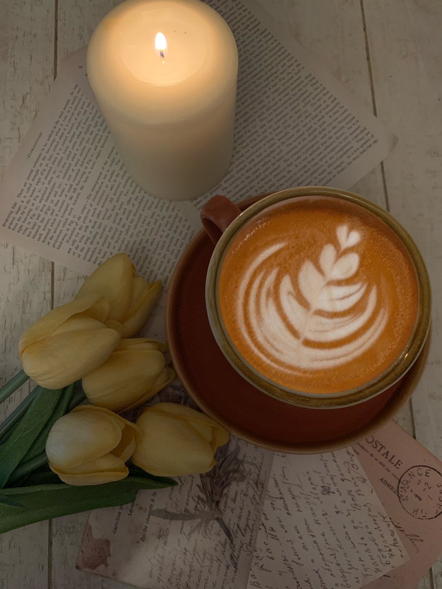 سيصيبك الحب حتى مع كوب قَهوة.