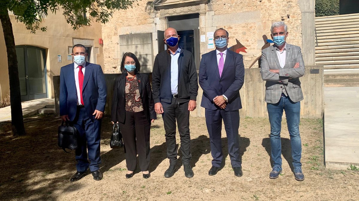 UdGGovern's tweet image. Nous avons reçu l’ambassadrice de la 🇹🇳Tunisie, Mme Fatma Omrani. Noys voulons reforcer notre engagement méditerranéen. La Tunisie sera le pays invité de la @univgirona en 2021. شكرا