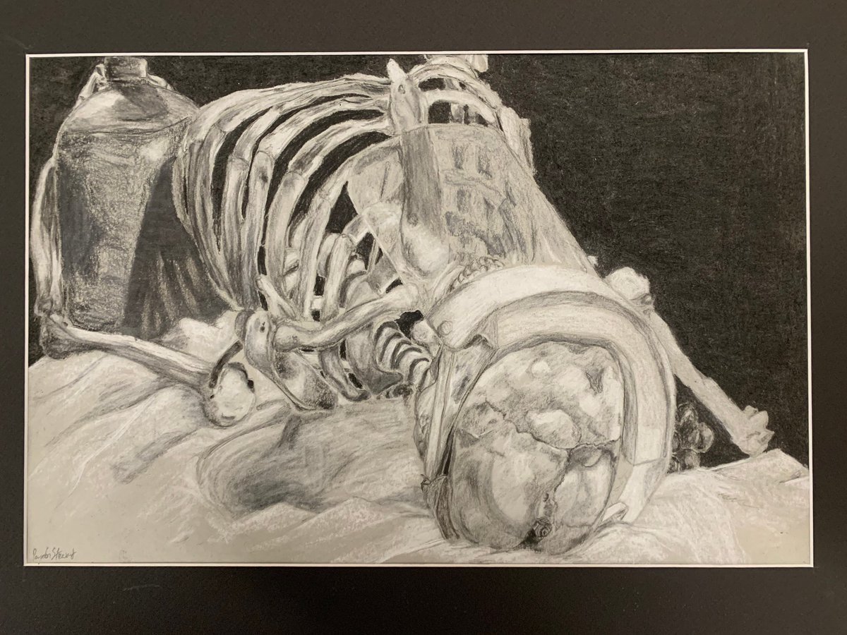 m_hauske's tweet photo. Drawing 2 is wrapping up their still life project and wow! These are gorgeous! Artist credit: Shawn S., Olivia C., and Jeffrey W. #CHSArt #Drawing2 #mementomori @CoppellFineArts @CoppellFineArts #CharcoalForever https://t.co/uTwvxr5Ycd