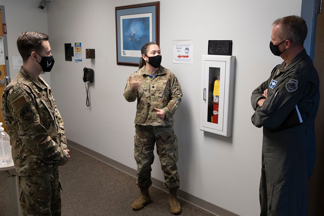 505th Command & Control Wing (@505th_ccw) on Twitter photo <a href="/usairforce/">U.S. Air Force</a> Gen. Mark Kelly, @ACC_Commander, right, coins U.S. Air Force Senior Airman Conner Kincaid, 505th Communications Squadron, left, for his stellar performance and recent achievements, April 6, 2021, at Hurlburt Field, Florida.
1/ <a href="/usairforce/">U.S. Air Force</a> Gen. Mark Kelly, @ACC_Commander, right, coins U.S. Air Force Senior Airman Conner Kincaid, 505th Communications Squadron, left, for his stellar performance and recent achievements, April 6, 2021, at Hurlburt Field, Florida.
1/