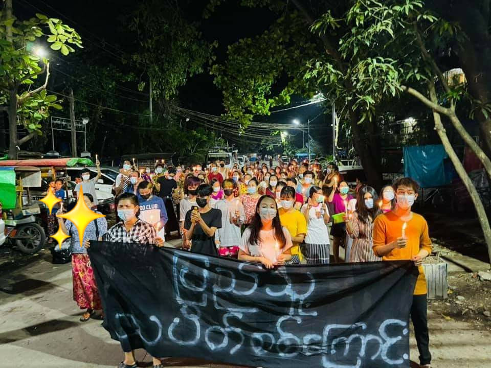 Residents of Kyaukmyoung in Tamwe Township of #Yangon  staged a protest against the military regime on Thursday night.