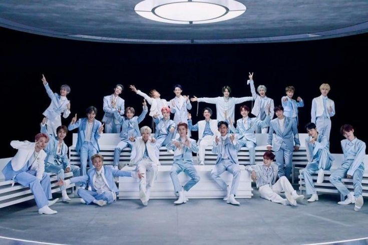 mcrkaddict's tweet photo. Ga kerasa udah 5 tahun aja. Thankyou for ur hard work guys! I'll always support u 🌷‼
    - gisa to nct 📩  #happynctday #ToTheWorldWithNCT
 ∧,,,∧
(   • · •  )    
/    づ♡  lov u https://t.co/zDRvKNSKjd