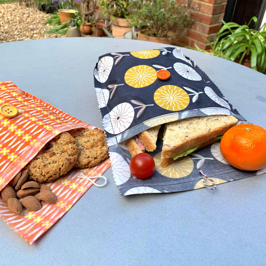 WomensInstitute's tweet image. Picnic season has officially begun! These handy DIY beeswax bags are ideal for packing up your lunch and offer a brilliant environmentally friendly alternative to cling film, foil or plastic bags.🥪

Find out how to make your own our website thewi.org.uk/life-at-the-wi…