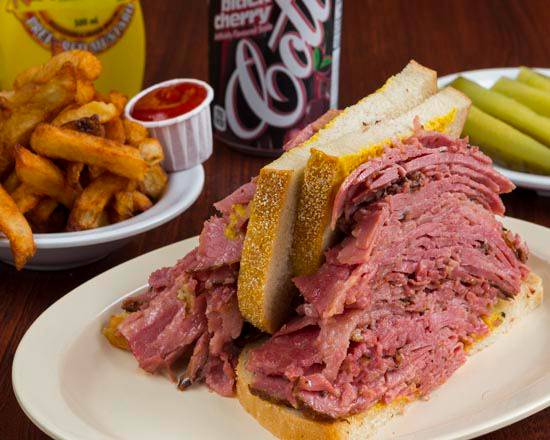 Lester's Deli tweet media