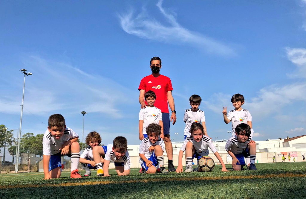 📸Los Bebés de la Escuela de Córdoba disputaron ayer el primer partido de sus vidas⚽👏🏻

Sus caras lo dicen todo😃

¡A seguir disfrutando!🤪

#EscuelasAFE