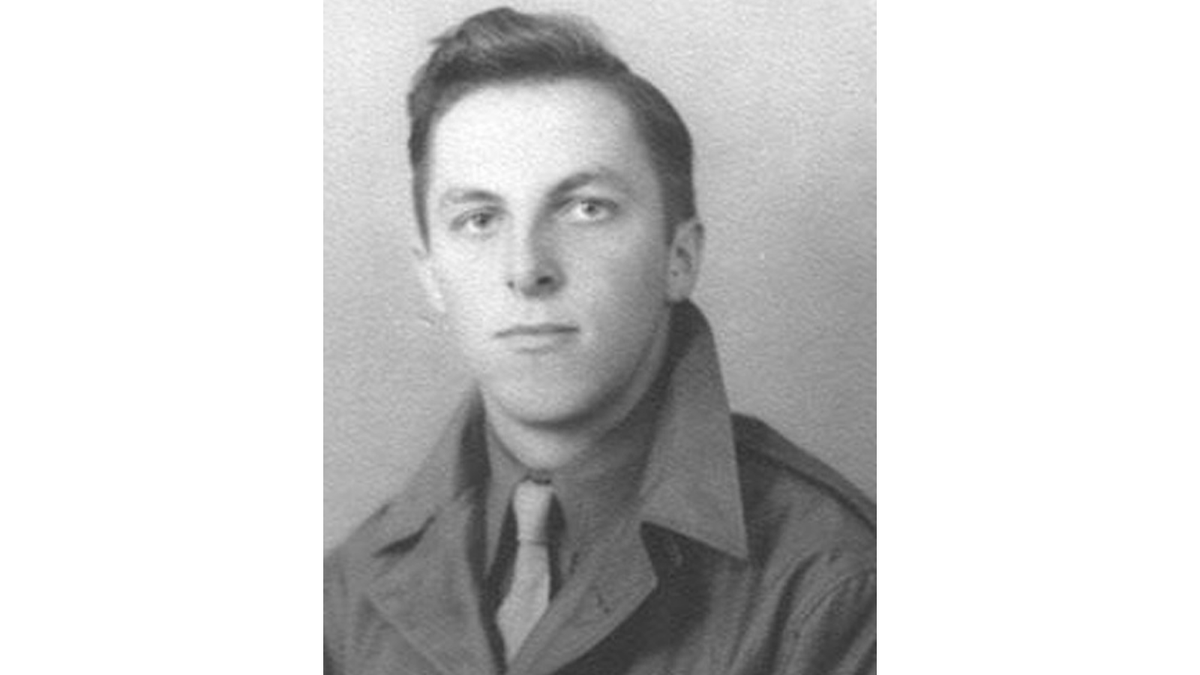 On #NationalFormerPOWDay, listen to our past Holt Oral History program featuring Richard T. Lockhart, Corporal,
detailing his experience of being a POW captured by the German Army during the Battle of the Bulge. Listen here: bit.ly/3seDRjm