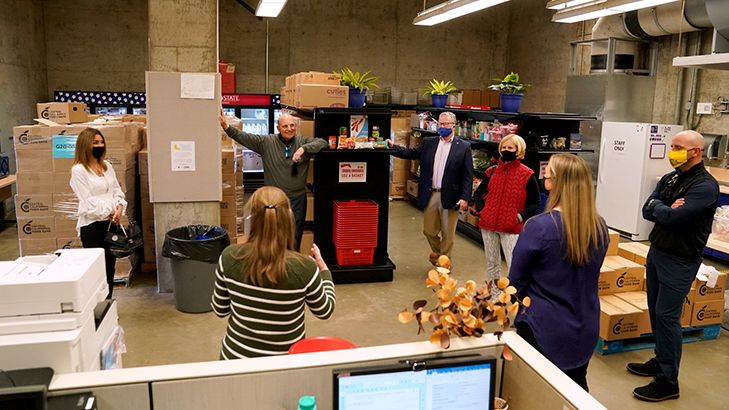 StudentCupboard's tweet image. We are so thankful for the generous gift from the Amendola Family which will make an impactful difference in helping to reduce food insecurity for students at Fresno State. #fsfoodsecurity

Learn more about the new endowment: bit.ly/39RbQr6