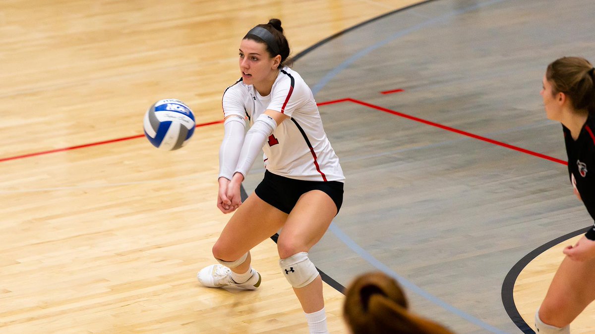 edgewoodeagles's tweet photo. 2⃣ Senior Spotlights today! The first, @Sarah_Uczen of @ECEagles_VB! This weekend's games will also be Senior Day for the Eagles (vs MSOE Sunday at noon).

See what Sarah had to say about her time at Edgewood College! 

https://t.co/00MU13r1i5 https://t.co/D3uOnA5epL