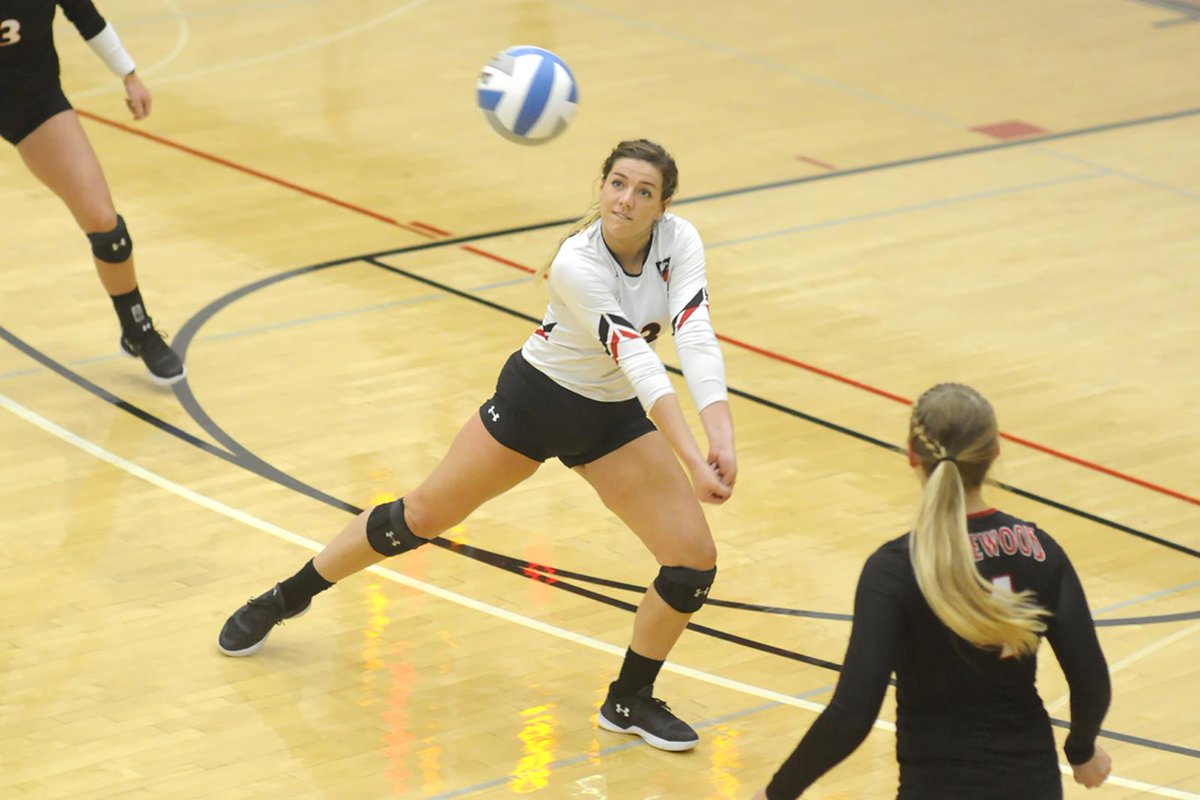 edgewoodeagles's tweet photo. 2⃣ Senior Spotlights today! The first, @Sarah_Uczen of @ECEagles_VB! This weekend's games will also be Senior Day for the Eagles (vs MSOE Sunday at noon).

See what Sarah had to say about her time at Edgewood College! 

https://t.co/00MU13r1i5 https://t.co/D3uOnA5epL