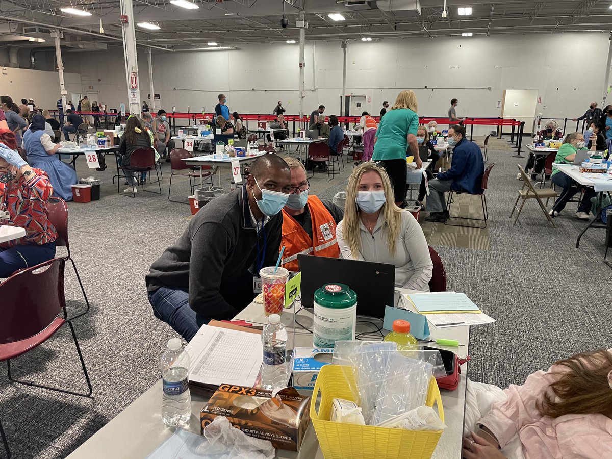 repdelgado's tweet photo. This morning, I volunteered at @UlsterNY's vaccination site. It was inspiring to see so many frontline workers &amp; community members stepping up to get shots in arms. You can schedule an appointment here: https://t.co/ft3bmisndk https://t.co/wt0p8xkt5r
