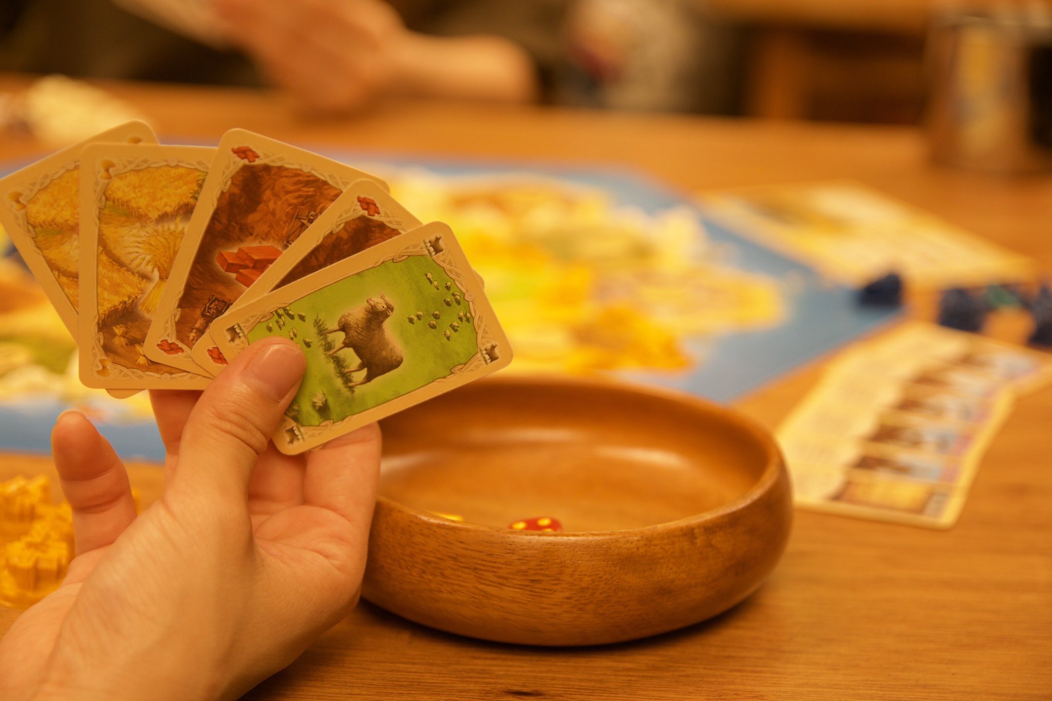 わたしちゃん ことみそ ボードゲームする女友達がほしいな 廃人のようにボードゲームしてる女性 おりませんか おらんか おらんよな 廃人のようにボードゲームしてます よろしくお願いします T Co Jqjxlrvlfa Twitter