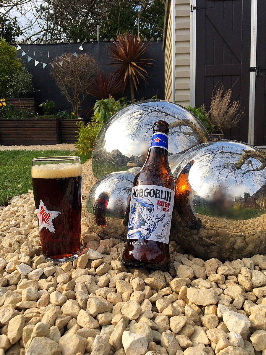 Beer gardens, BBQs, and beer. Bring on the summer 😎

(📸:  @KerryKezbez30)