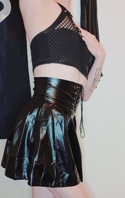 My new pretties came just in time for this weekends event ^_^   #BDSM #Femboy #Sexy #corset https://t<a href="/tag/bdsm"class="tags"><span>#bdsm</span></a><a href="/tag/sexy"class="tags"><span>#sexy</span></a><a href="/tag/corset"class="tags"><span>#corset</span></a><a href="/tag/femboy"class="tags"><span>#femboy</span></a>