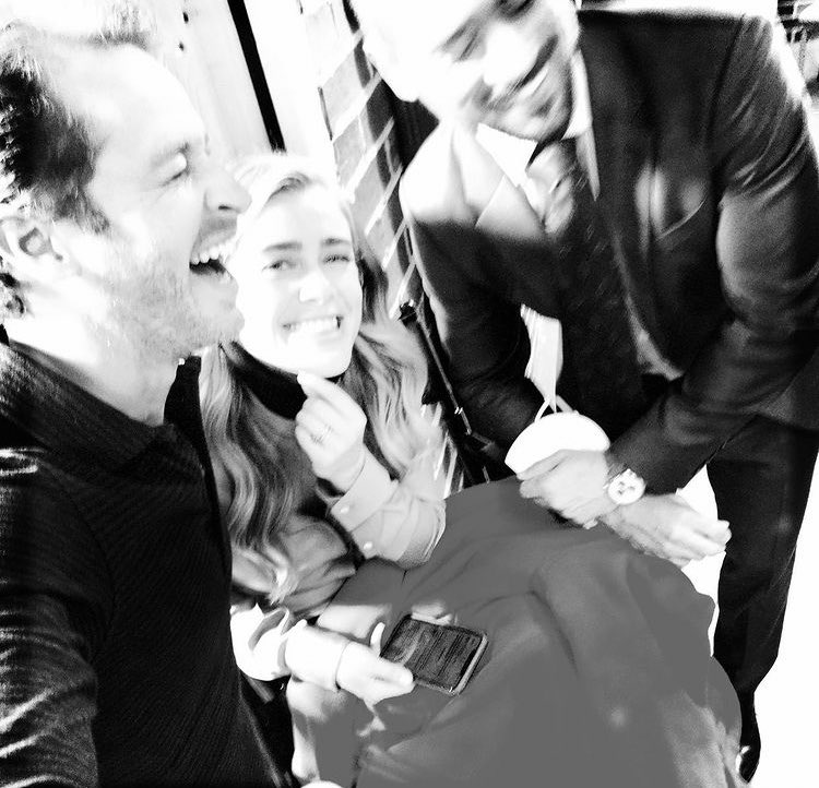 RenewManifest's tweet image. Go support this amazing cast by watching tonight’s episode of #Manifest at 8 pm EST! 🥰 #BestCast