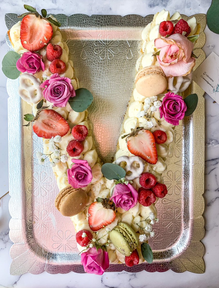 amseatss's tweet photo. Letter Cakes #amseatss https://t.co/dU90d9EM4l