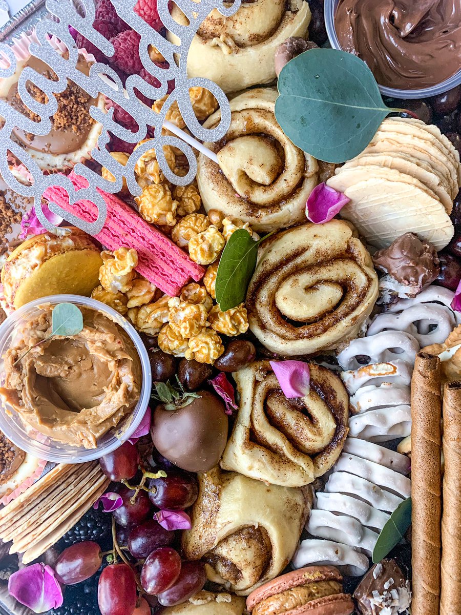 amseatss's tweet photo. Cinnamon Roll Board ✨ #amseatss https://t.co/vujgtodqK4