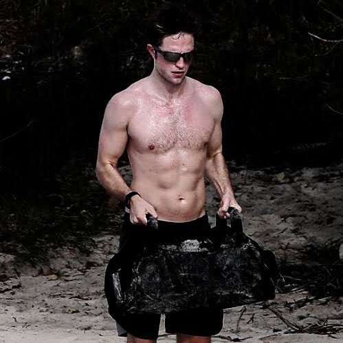 robert pattinson         robert pattinson 
       driving                 driving me crazy
