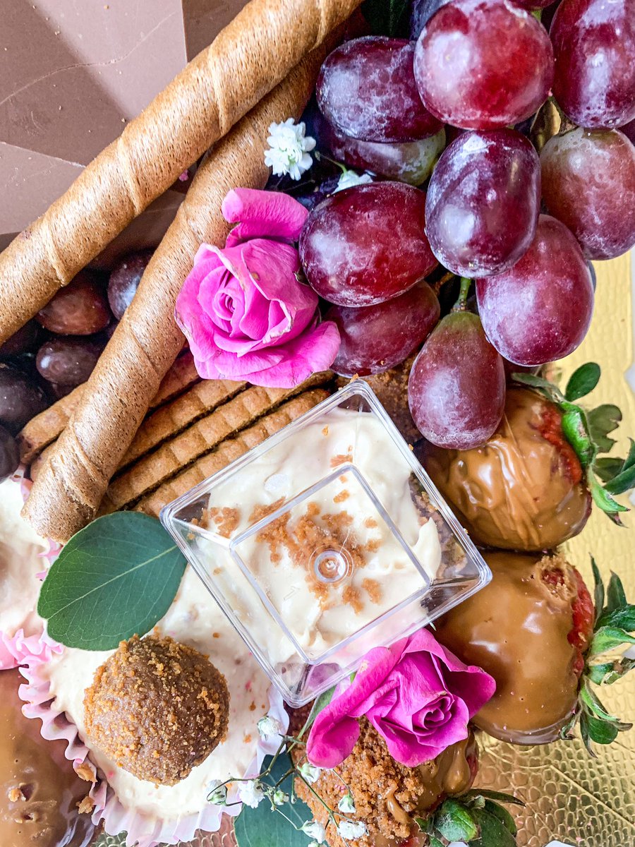 amseatss's tweet photo. Breakable Heart Lotus Cookie Butter Board ✨ #amseatss https://t.co/Y2D874sopH