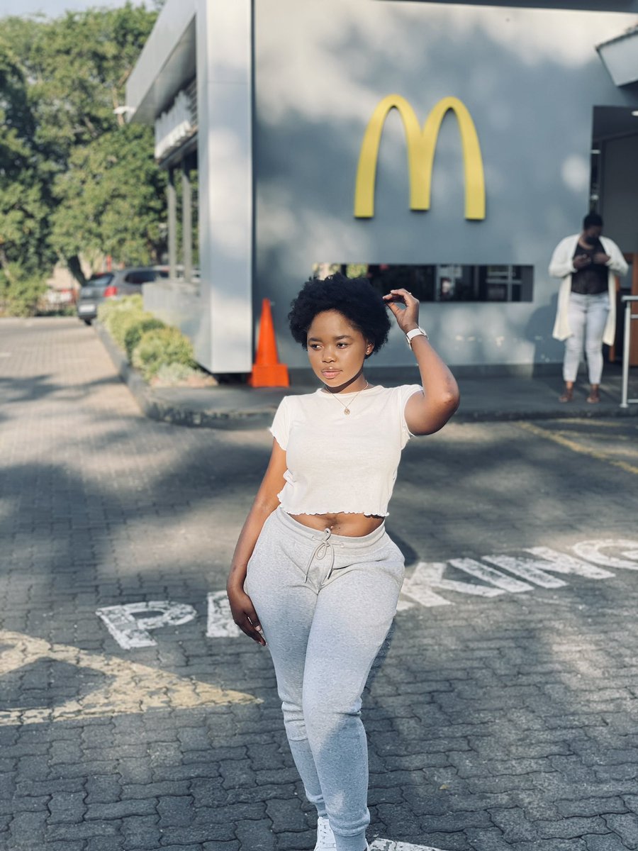 Nthabstar 💕 tweet media