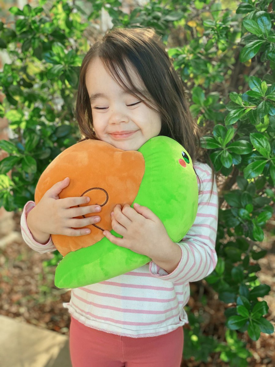 Chibikumashop's tweet photo. Snail plush pillows are here and now available on our shop! Come get your softest cutest snail  at https://t.co/6PiS61Dari :3 https://t.co/qYYPKhP9aV