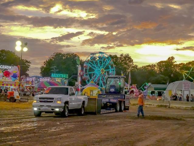 beermoneypull's tweet photo. Nordheim, TX May 14-15 #promote365 #letsgrowpulling https://t.co/g7ECcVY7lH