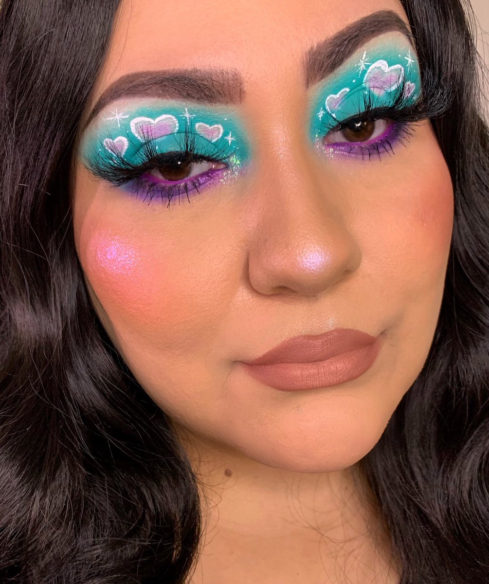 opal_eyed's tweet photo. Airbrushed hearts 💜💙 https://t.co/BUn17j2B9Q